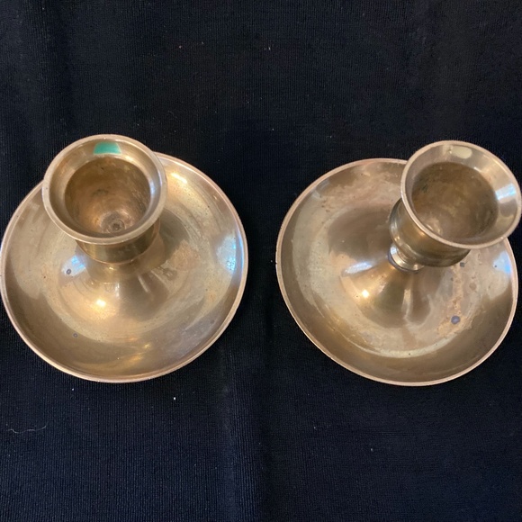 Brass candle sticks. Two antique brass candle sticks. - Picture 2 of 5